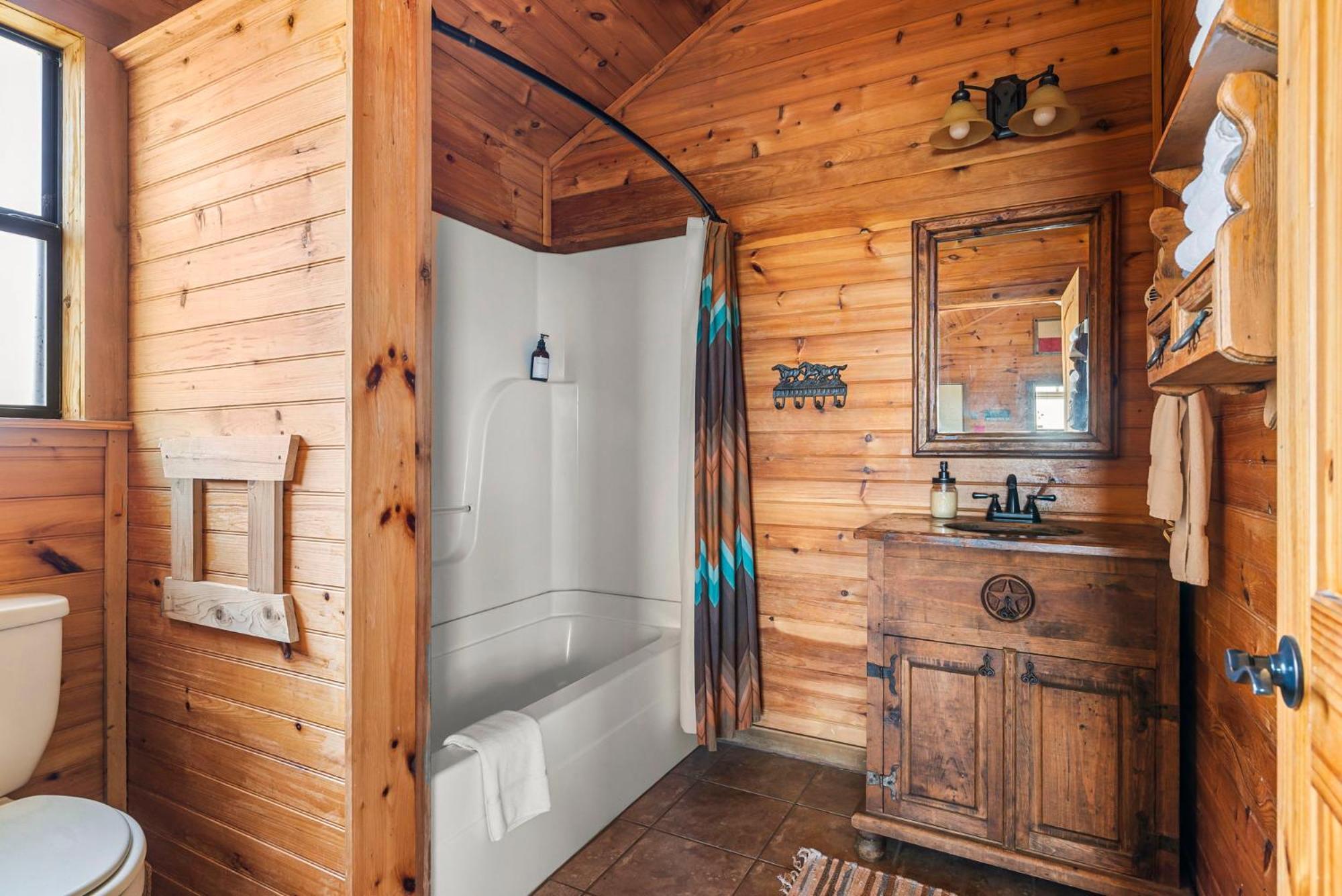 Enchanted Rockview Cabins Crabapple Eksteriør billede